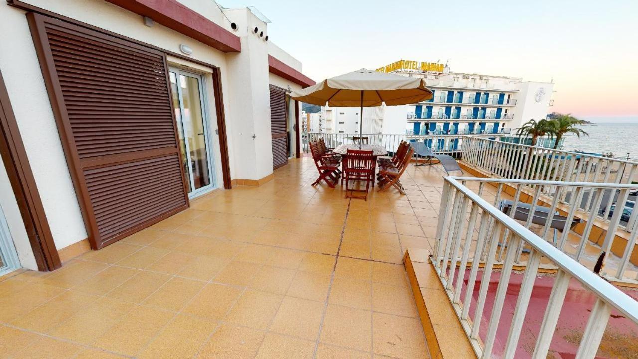 Atico Con Vista Mar. 50 M De La Playa - Casa Nova 13 Leilighet Roses Eksteriør bilde