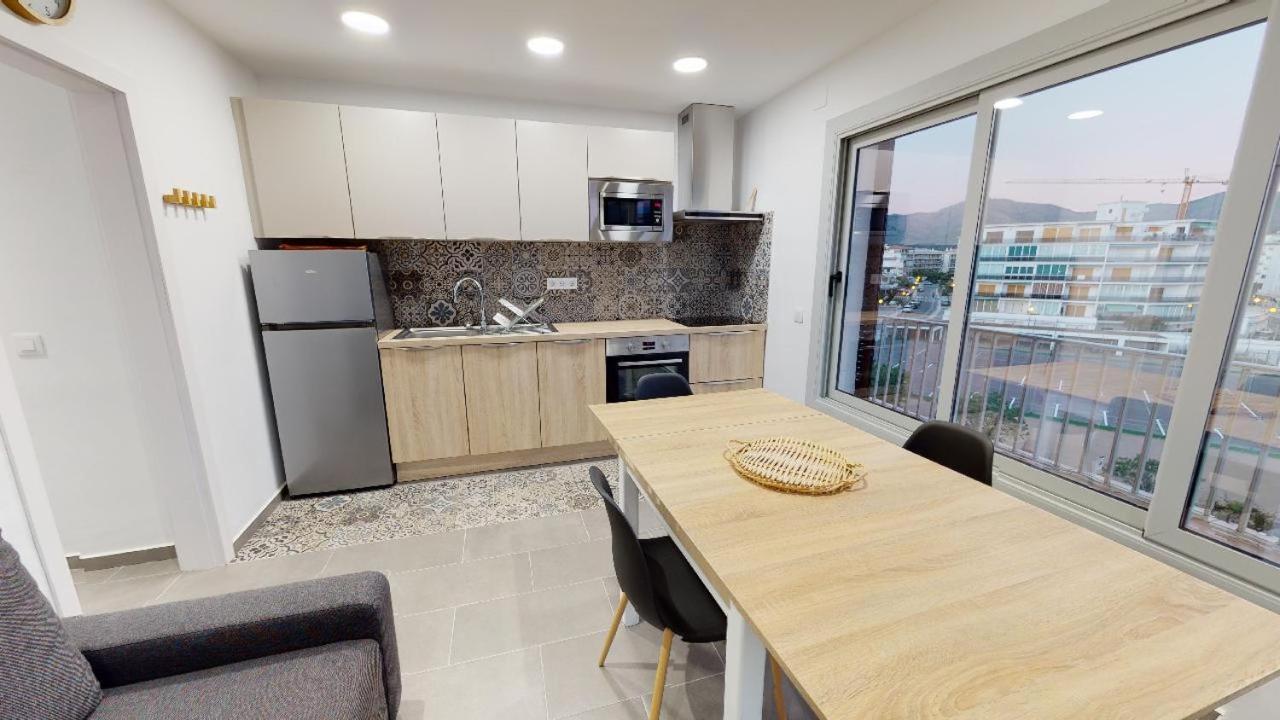 Atico Con Vista Mar. 50 M De La Playa - Casa Nova 13 Leilighet Roses Eksteriør bilde